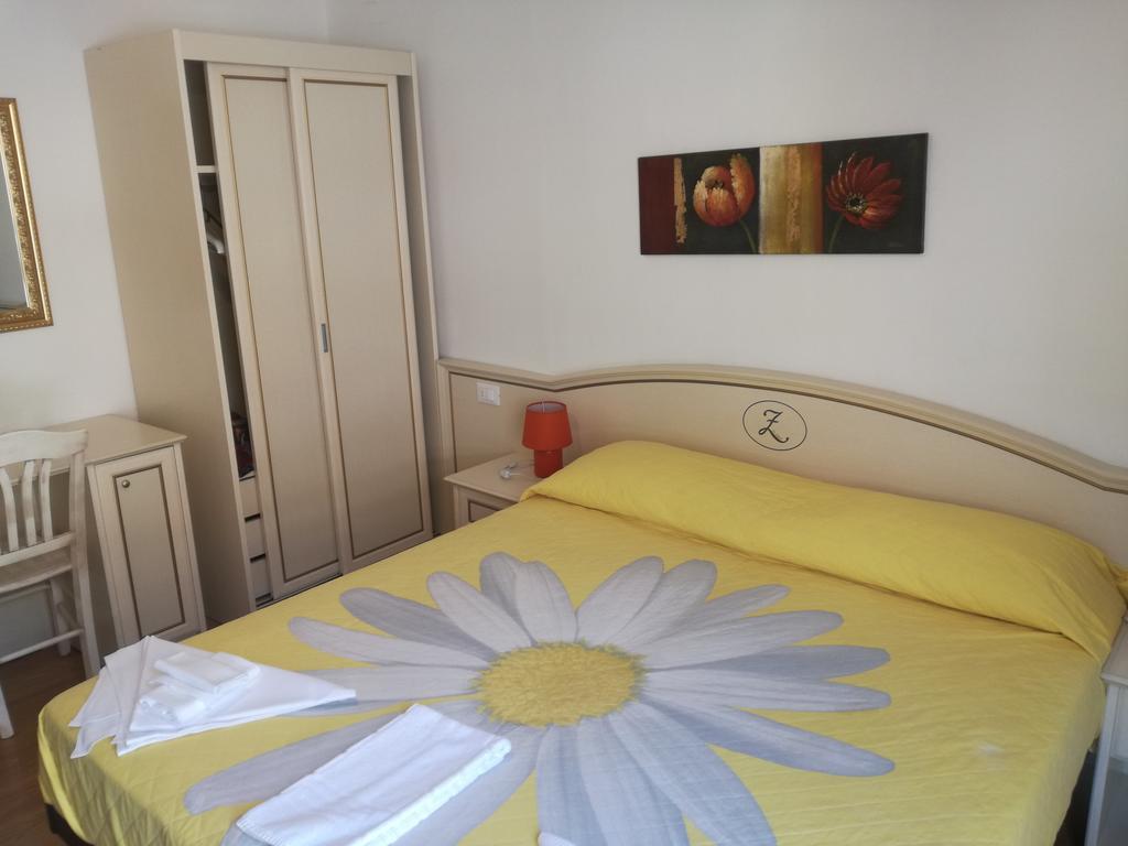 Hotel La Zorza Riomaggiore Bagian luar foto