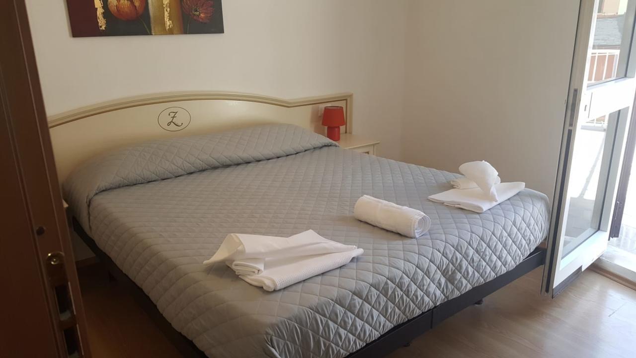 Hotel La Zorza Riomaggiore Bagian luar foto