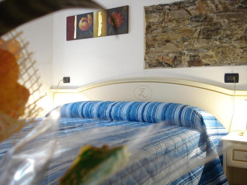 Hotel La Zorza Riomaggiore Ruang foto